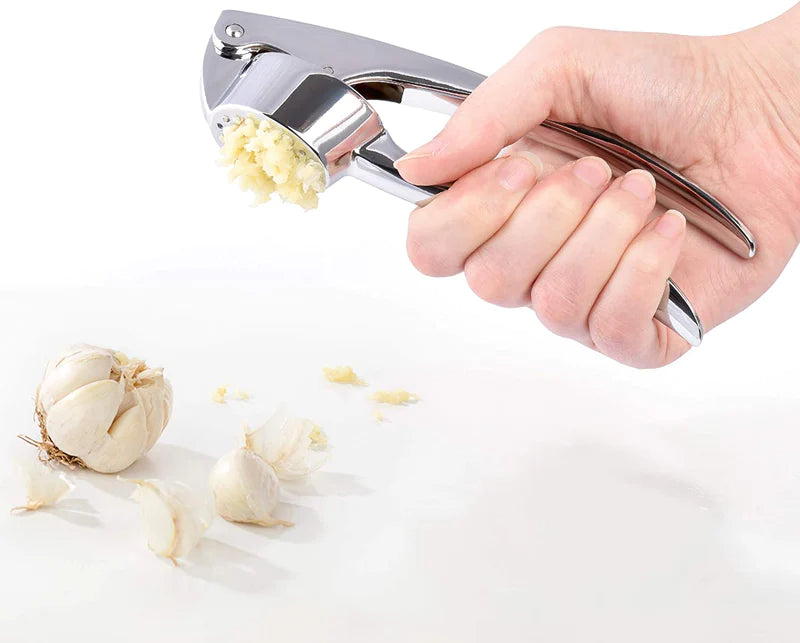Q&Q BASICS Garlic Press Mincer and Peeler Premium Ginger Press